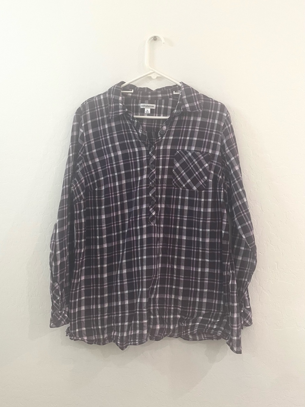 croft & barrow Black and Gray Plaid Long-Sleeve Button Shirt